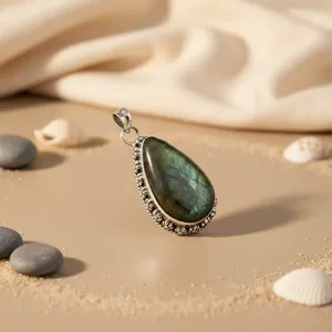 Pendentif goutte d'eau en argent 925 plaqué argent avec labradorite naturelle, serti clos, style bohème classique, unisexe, pour usage quotidien, cadeau - Product Image 2