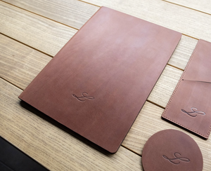 Carpeta de menú de madera de tamaño personalizado con anillas para café, bar y restaurante, soporte de menú marrón con encuadernación de cuero para restaurante - Product Image 3