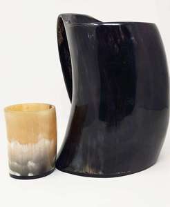 Juego de Jarra de Cerveza de Cuerno de Búfalo Premium, con Asa Duradera de Grano Natural, Estilo Artesanal Auténtico, Tapa de Bambú de Estilo Contemporáneo - Product Image 2