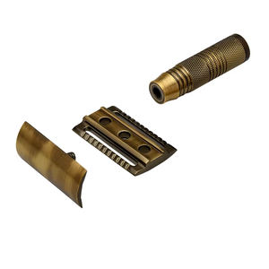 Maquinilla de afeitar de seguridad con hoja de metal ajustable de doble filo de proveedor indio disponible al precio más bajo - Product Image 5