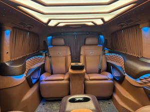 Nuovissimo Mercedes-Benz V 300 VIP BUSINESS VAN 2025, 2L Benzina, 6 Posti, Automatico, Guida a Sinistra, 4 Cilindri, Trazione Integrale, Specifiche GCC - Product Image 4
