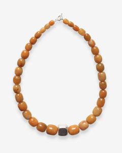 Collar de Cuentas de Resina Hechas a Mano Craft Exim, Joyería de Moda Premium para Mujer, Elegante para Fiestas, Regalo para Todas las Temporadas - Product Image 1