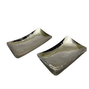 Plateau de service pour collations de forme ovale de luxe de la plus haute qualité Plateau de service pour aliments sucrés en acier inoxydable martelé En vente - Product Image 2