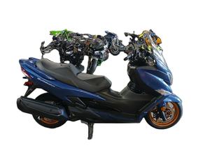 Motocicleta/Scooter Todoterreno de Gasolina, Monocilíndrica, DOHC, de 4 Tiempos y 400cc, Refrigerada por Líquido, Modelo Especial 2026 Burgman 400, en Venta - Product Image 5