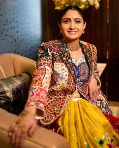 SERIES PRESENTING NEW TRENDING NAVRATRI SPECIAL LEHENGACHOLI for PARTY-REVERSIBLE ALL SEASONS - Product Image 5