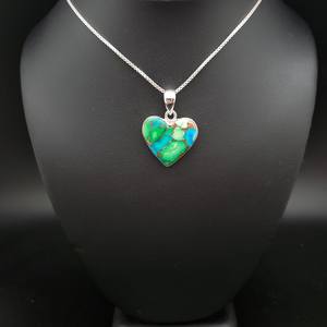 Z-061 |   Colgante de Corazón de Turquesa Verde Mohave en Plata de Ley, Collar de Turquesa Verde Algodón de Azúcar, Turquesa de Cobre Única - Product Image 6