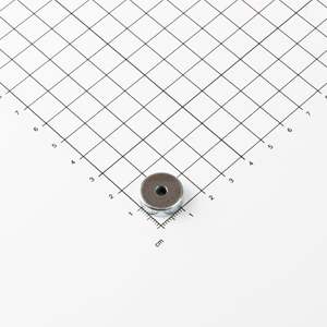 Gripper piatto in ferrite Ø16x4,5mm con recessione conica - Product Image 1