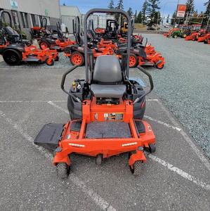 Cortadora de Césped Kubota ZG123S 2013 con Giro Cero - Motor Diésel de 74.3 HP, Compacta y Duradera, Lista para Cortar - Product Image 2
