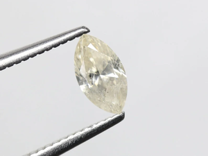 0.827 Carat Naturel Laiteux Jaune Marquise Brillant Coupe Lâche Diamant Bague De Fiançailles Diamant Bijoux pour Mariages - Product Image 5