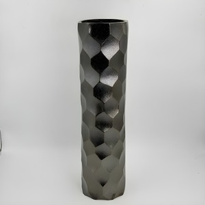 Ensemble de 2 vases à fleurs en aluminium plaqué or de qualité supérieure, faits à la main, décoration de table et de jardin de luxe au meilleur prix - Product Image 3