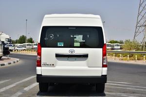 Minibús Toyota Hiace 2021 Usado, Muy Limpio y en Perfecto Estado, Volante a la Izquierda, Transmisión Manual, Motor de Gasolina, Disponible para la Venta - Product Image 2