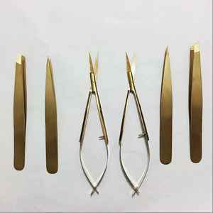 Ensemble en acier inoxydable de haute qualité de 4 pinces à sourcils et cils en or avec ciseaux à ressort à pointe pointue TARIQ MFG CO - Product Image 1