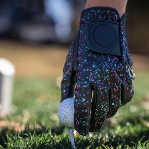 Gants de golf de haute qualité avec options de logo personnalisé Poignée confortable et durable pour les sports de plein air et la pratique quotidienne - Product Image 3