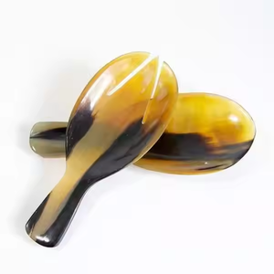 Couverts pour restaurant, cuillère de service en corne de bœuf et de buffle naturelle, par crescent crafts - Product Image 3