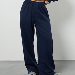 Survêtement de haute qualité pour femmes avec haut court à manches longues et pantalon large décontracté avec fermeture éclair pour l'hiver - Product Image 4