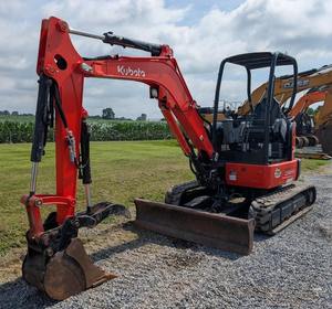 Miniexcavadora U35-4 2022: Potencia Compacta con Precisión de Giro de Cola Cero - Product Image 1