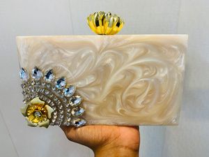 Resin Pearl <b>White</b> Evening <b>Clutch</b> Bag with Chain Strap for Wedding Parties - Product Image 5