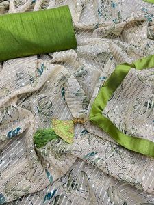 Nouvelle collection exclusive de saris à paillettes de créateur par Fabzone pour une tenue de soirée - Product Image 6