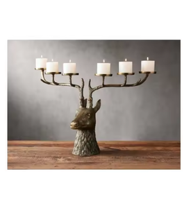 Portavelas de pie Candelabro Metal de aluminio Candelabro de ciervo Imperial es un acento detallado único - Product Image 1