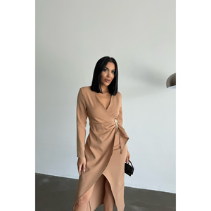 Vestido de Noche Beige con Detalle de Broche Estilo Envolvente - Product Image 1