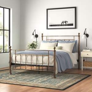 Cadre de lit en laiton au style intemporel, adapté aux thèmes de chambre à coucher modernes, classiques et éclectiques, espaces de décoration luxueux - Product Image 2