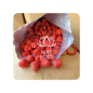 Fraises séchées très demandées, provenance certifiée pour la confiserie haut de gamme et collation saine pour les professionnels - Product Image 1