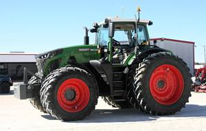 Tractores F-E-N-D-T Usados del 2020 con Motor de 300HP para Granjas - Tipos Andadores y Oruga - Componentes Esenciales: Rodamientos, Motor, Engranajes, Bomba - Product Image 2