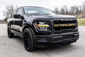 F-150 Nitemare 2025 4x4, Motor V8 Coyote Supercargado de 705 hp, Tracción en las Cuatro Ruedas - Product Image 3