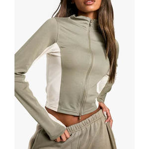 OEM Survêtements de haute qualité en molleton de coton pour femmes avec design personnalisé et col montant, vêtements d'hiver à motif solide, vente en gros - Product Image 3