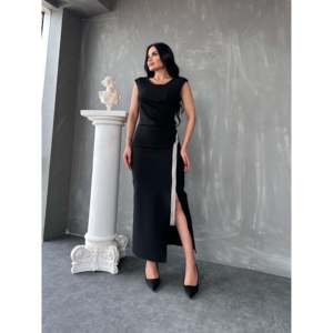 Haut décontracté noir pour femme DANS, tailles variées 36-42, vêtements confortables et élégants pour tous les jours - Product Image 3