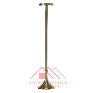 Soporte de vela decorativo para eventos en acabado dorado Soporte de vela de metal de alta calidad para sala de estar Hotel y decoración de eventos Best Seller - Product Image 1