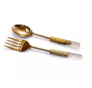 Serveur à salade personnalisé en acier avec manche en bois et résine Outil à salade de qualité supérieure Cuillère et fourchette de service Mélangeur à salade Vaisselle Couverts - Product Image 5
