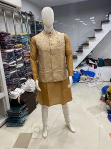 Fabricante indio Ropa de fiesta Diseño de rayón Sadi Kurta tradicional y pesado para hombres especiales con pijama y chaqueta Koti al por mayor - Product Image 6