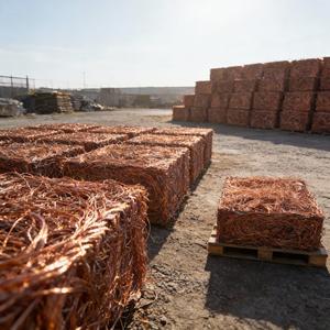 เศษลวดทองแดง ลวดทองแดงบริสุทธิ์ สีทองเหลือง วัสดุที่ไม่หุ้มฉนวน สำหรับการหลอมในอุตสาหกรรม - Product Image 3
