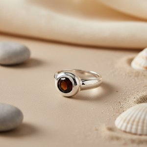 Bague pour femme en argent sterling 925 avec placage or rose et rhodium, bijoux tendance avec incrustation de pierres précieuses, pierre de grenat - Product Image 2