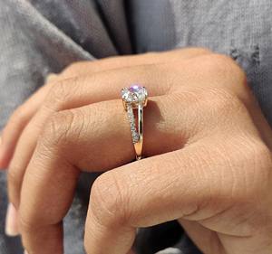 Bague de fiançailles en or 14K 18K pour femme, diamant de laboratoire certifié IGI de 1,00 à 5,00 carats, taille coussin et ronde, pavé partagé - Product Image 4