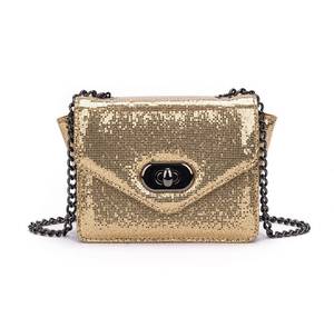 Borsa a Tracolla da Sera in Stile Busta Metallizzata per Donne, con Materiale PU, Tracolla a Catena e Chiusura Magnetica - Product Image 4