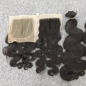 Venta al por mayor 100% Sin procesar Onda del cuerpo Virgen Cabello indio Color negro natural Mojado y ondulado Cabello trenzado - Product Image 3