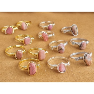 Anillos Ajustables de Moda Chapados en Oro y Plata con Piedra Rosa Natural, Listos para Reventa - Product Image 2