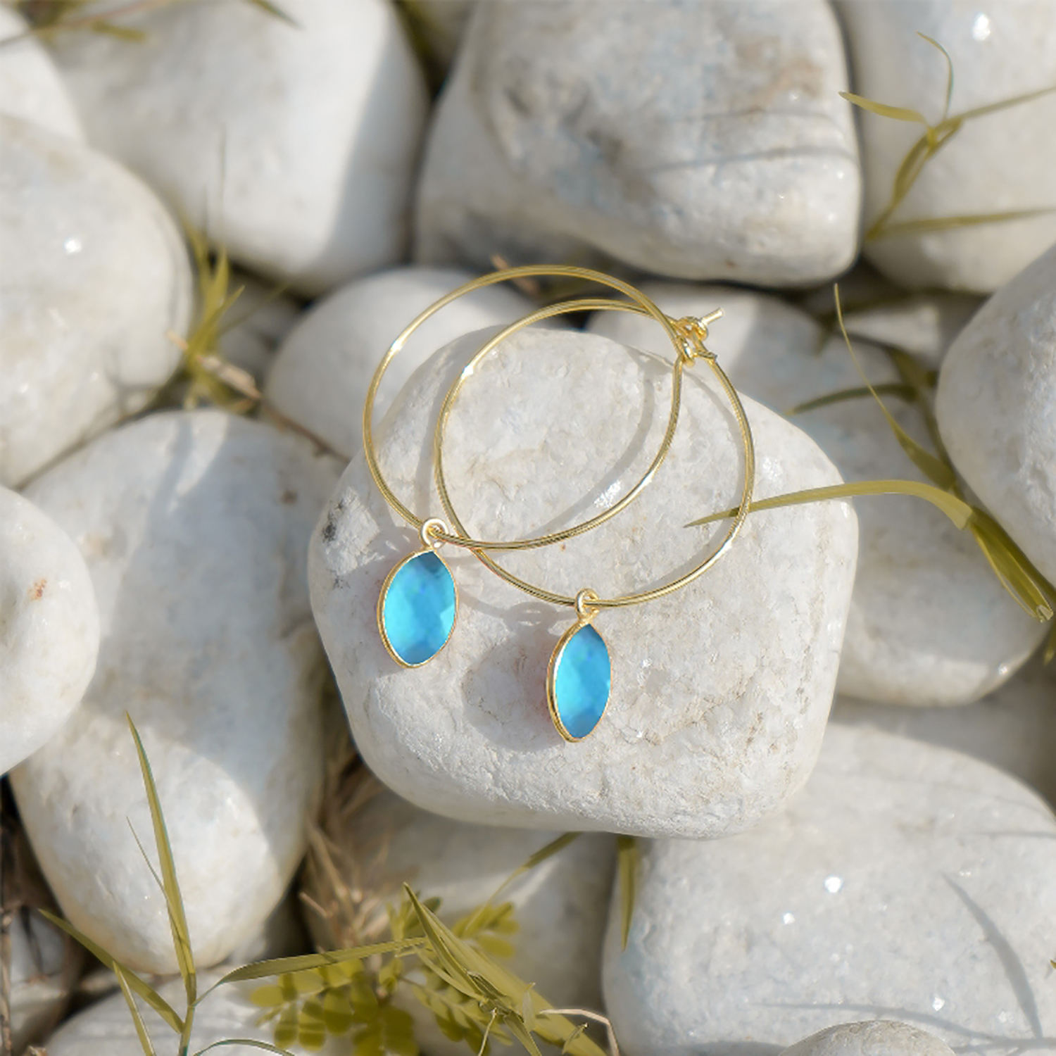 Swiss Blue Topaz Quartz Gold