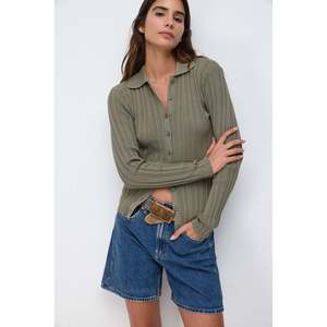 Chemise en tricot à col polo boutonné - Product Image 2