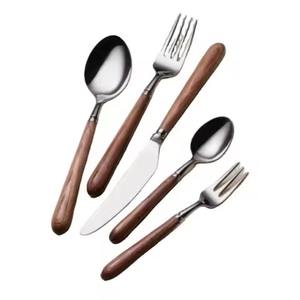 Couverts modernes en métal noir mat Couverts de luxe en acier inoxydable Vaisselle pour la maison, le restaurant et les cadeaux - Product Image 4