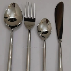 Dernier modèle de kit de couverts en métal personnalisés de haute qualité pour la maison et les ustensiles de cuisine, y compris des cuillères pour les occasions d'exportation - Product Image 1