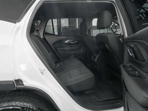 GMC Terrain SLE Turbo AWD 2023, sièges en cuir, faible kilométrage, prix compétitif, en stock, prêt à être expédié - Product Image 5