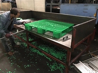 Palette en plastique Euro réversible robuste à double face, entrée 4 directions, 1200x1000mm, en PEHD, pour rayonnage et empilage en entrepôt industriel