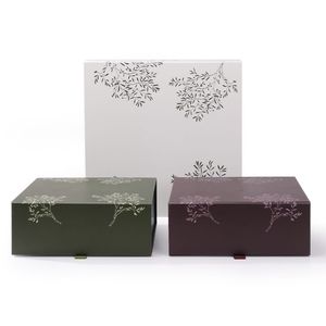 Embalaje de regalo plegable de lujo Cajas de cosméticos Laminación brillante Barnizado Papel recubierto para exhibición de perfume con lámina en relieve - Product Image 5