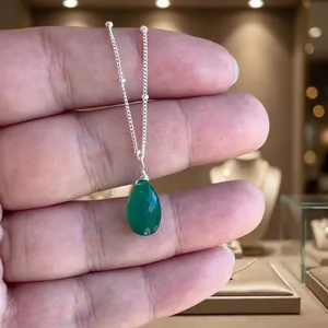 Collar con colgante de ónix verde en forma de lágrima, estilo minimalista, de plata de ley 925, para llevar en capas, piedra de nacimiento de mayo, para compromiso y boda - Product Image 5