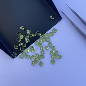 4Mm 6Mm Tự Nhiên Màu Xanh Lá Cây <span class=keywords><strong>Peridot</strong></span> Vuông <span class=keywords><strong>Octagon</strong></span> Cắt Loose Đá Quý Bán Buôn Giá Đá Cho Đồ Trang Sức Làm Ngọc Lục Bảo Bán Quý - Product Image 3