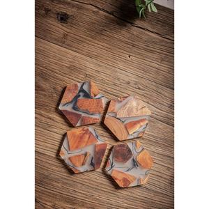 Ensemble de 4 sous-verres en résine écologique fabriqués avec des matériaux non toxiques avec une forme et une taille personnalisées à des tarifs très bas - Product Image 1