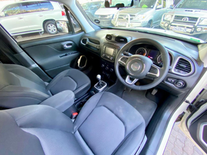 Auto Usado de Calidad a Precio Accesible, Jeep Renegade 2020 1.4 TJet Sport, Volante a la Derecha - Product Image 4